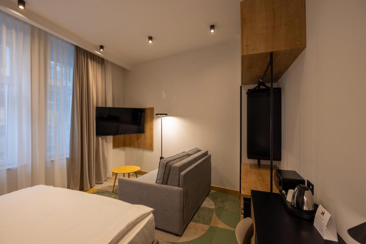 Hop Inn Rooms & Suites Belgrado Exterior foto
